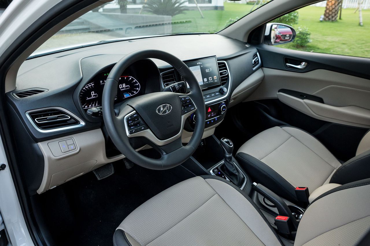 Hyundai Accent interior