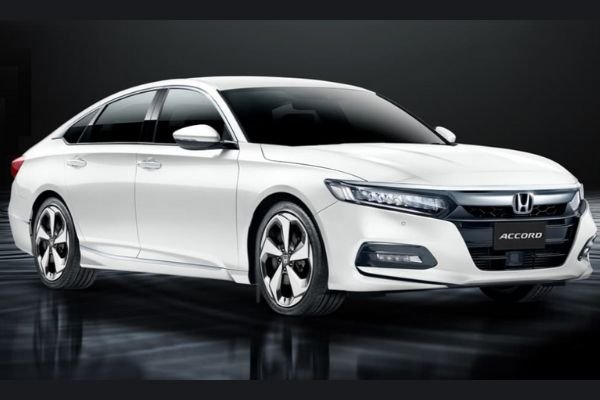 2022 honda accord front exterior