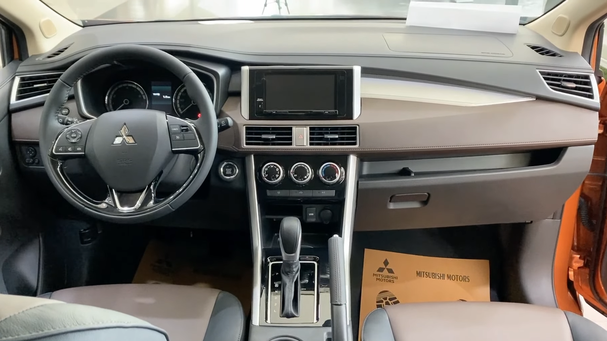 Mitsubishi Xpander Cross Interior