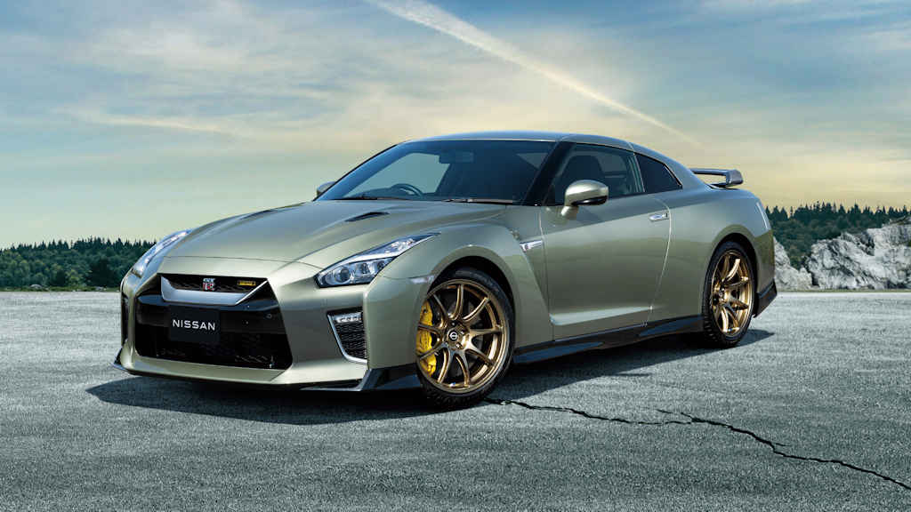 Nissan GT-R Exterior