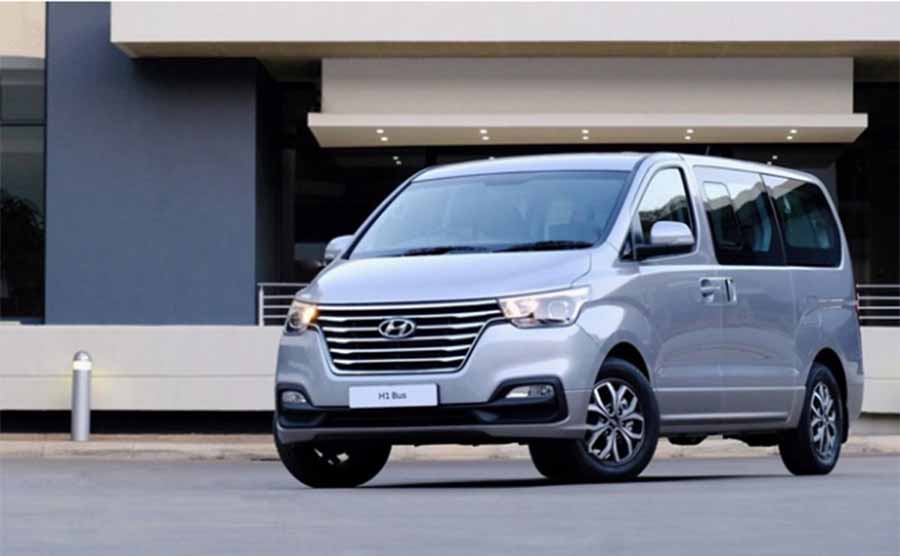 Hyundai Starex exterior